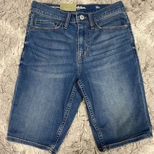 NWT Slim Denim Short size 28